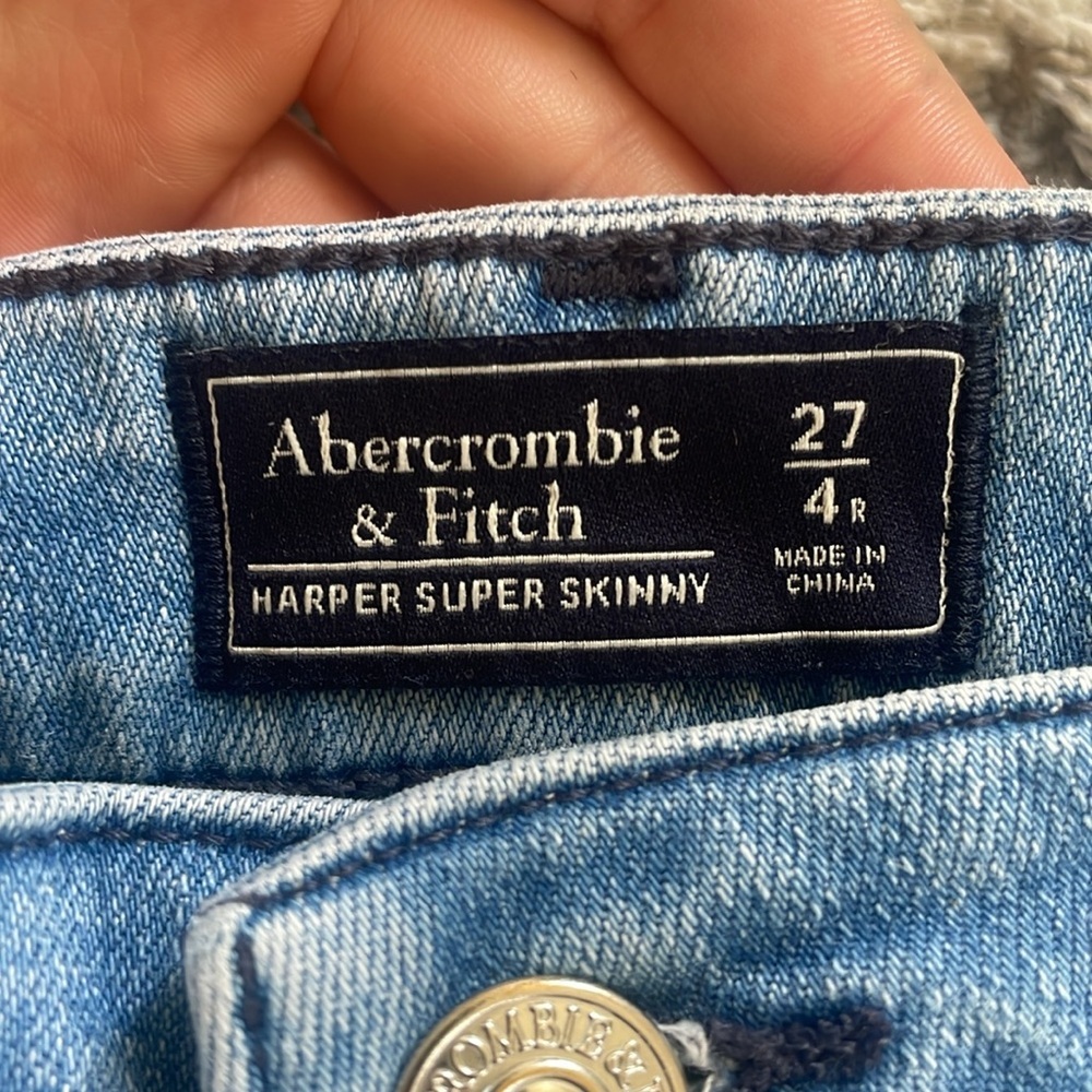 Abercrombie & Fitch Blue Harper Skinny Jeans Faded Wash Cute Comfy Casual Soft - Picture 8 of 8